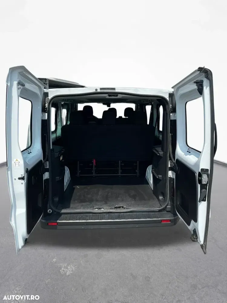Renault Trafic 2.0 Blue dCi 110 S&S L1 8+1 Life — imagine 5