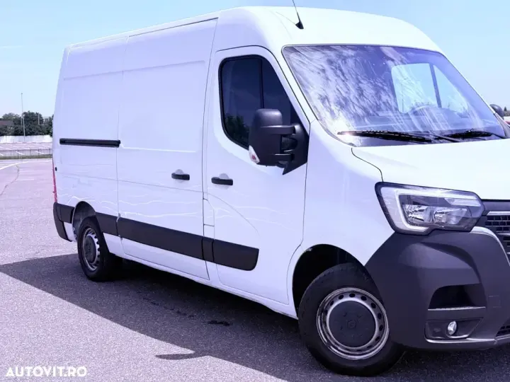 Renault Master Blue L2H2 VA Basis