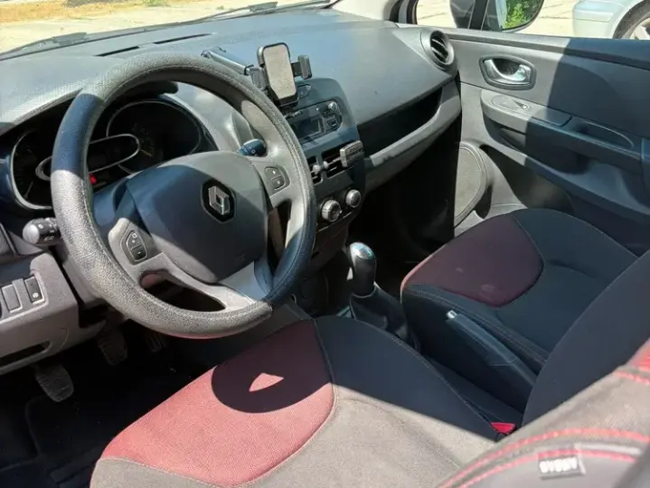 Renault Clio IV [2012 - 1.5 dCi Authentique