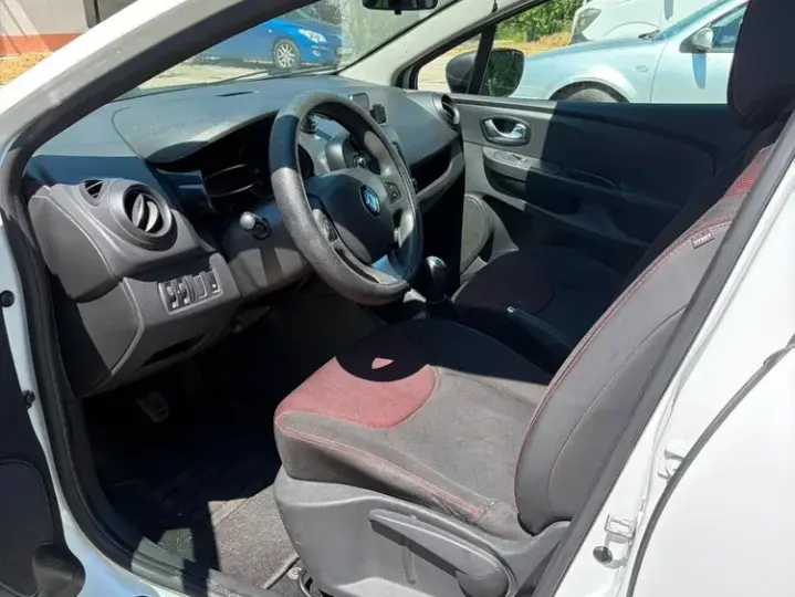 Renault Clio IV [2012 - 1.5 dCi Authentique