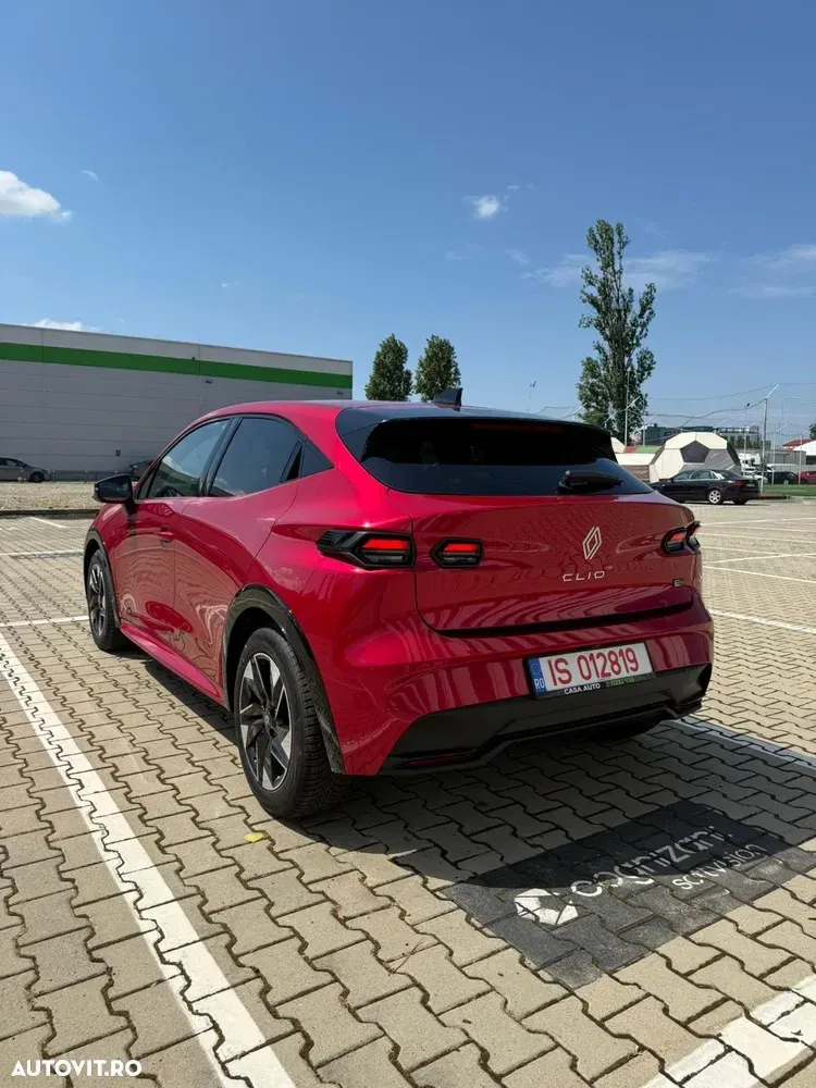 Renault Clio V VI E-Tech 160 HEV Techno — imagine 6