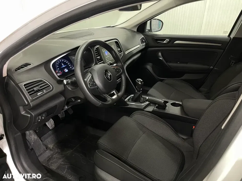 Renault Mégane IV Blue dCi 116 Zen — imagine 5