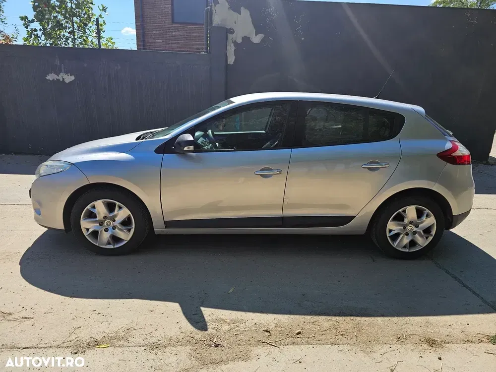 Renault Mégane III 1.5 dCi Expression — imagine 2
