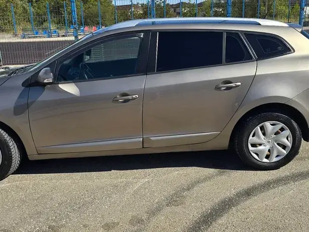 Renault Mégane III 1.6 16V Expression