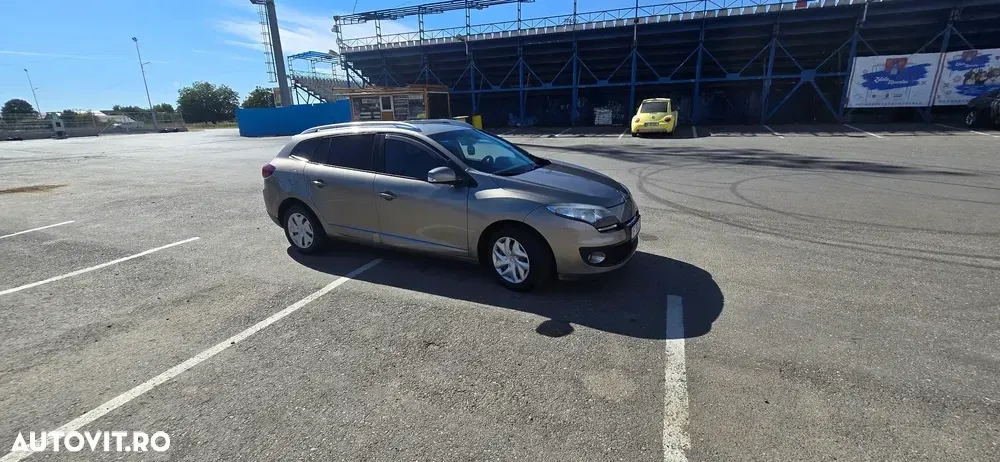 Renault Mégane III 1.6 16V Expression — imagine 3