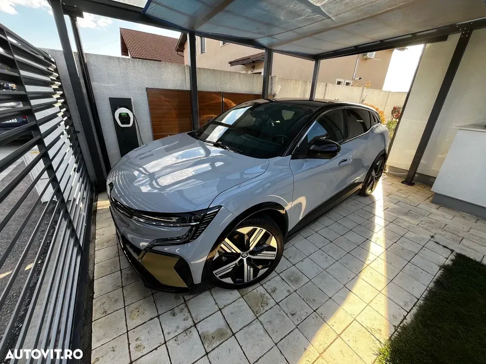 Renault Mégane EV60 optimum charge iconic — imagine 4