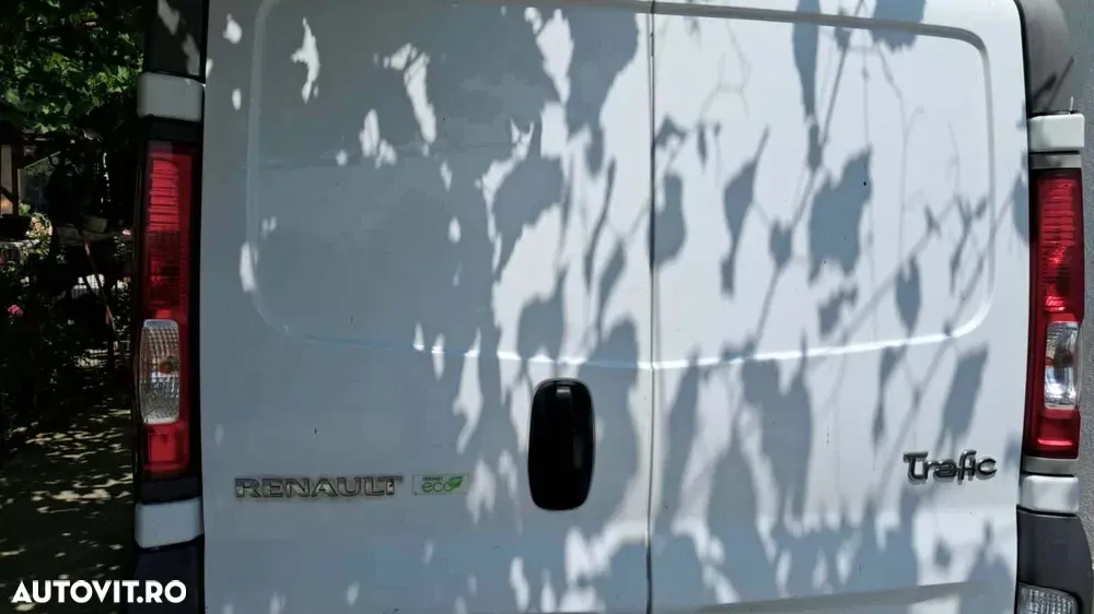 Renault Trafic Passenger Combi L1H1 — imagine 3