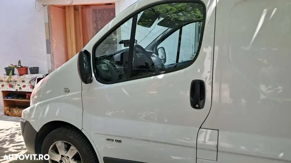 Renault Trafic Passenger Combi L1H1 — imagine 2
