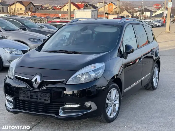 Renault Grand Scenic Energy dCi 130 S&S Bose Edition