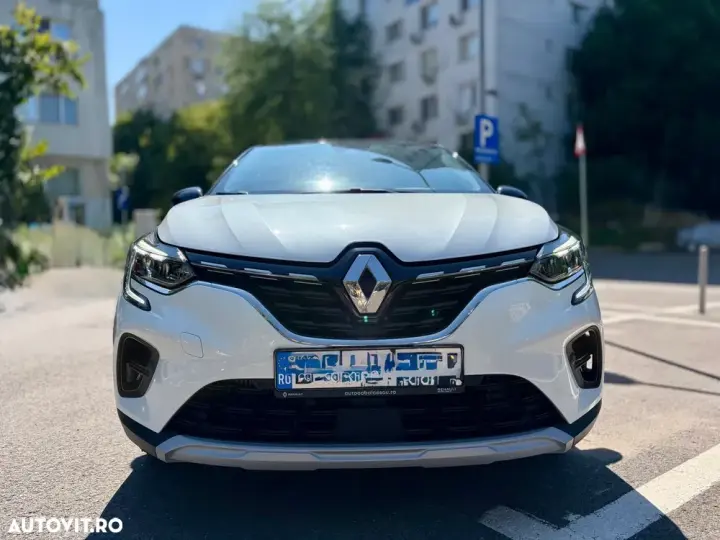 Renault Captur MHEV 140 Techno