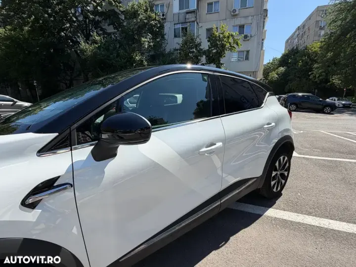 Renault Captur MHEV 140 Techno