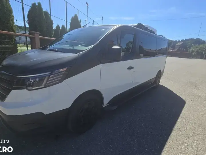 Renault Trafic 2.0 Blue dCi 110 S&S L1 8+1 Zen