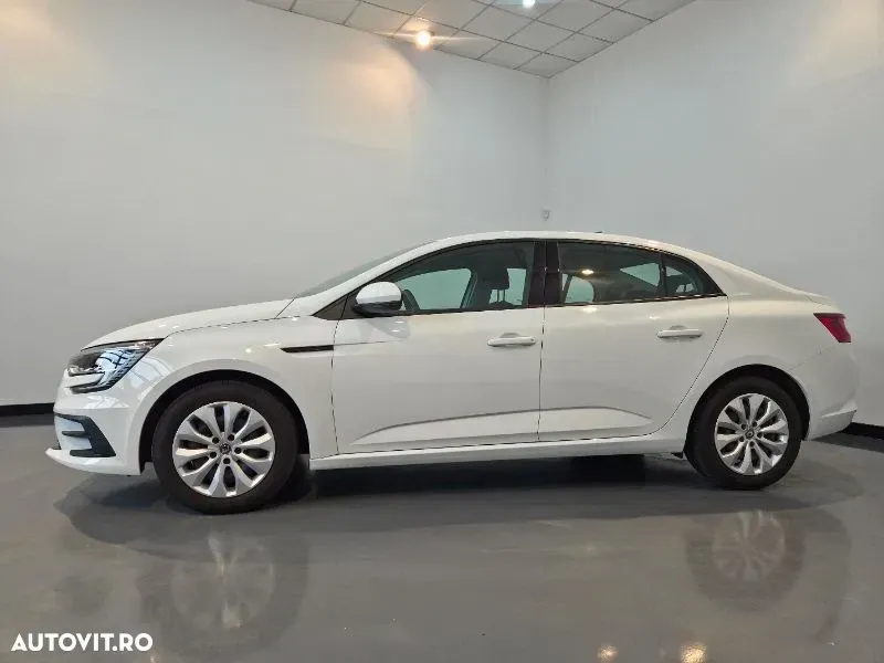 Renault Mégane TCe 114 GPF Life — imagine 3