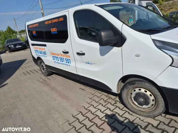 Renault 8