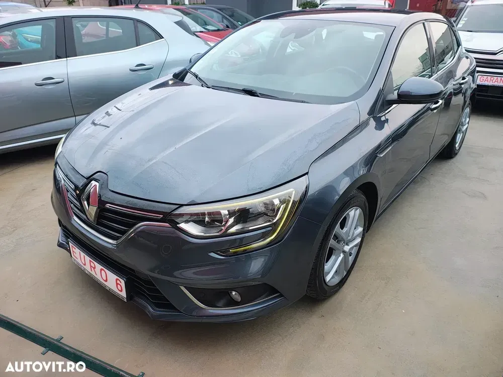 Renault Mégane IV BLUE dCi 115 BUSINESS EDITION — imagine 2