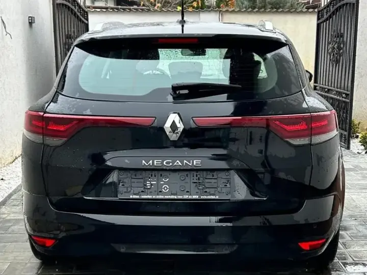 Renault Mégane IV BLUE dCi EDC Zen