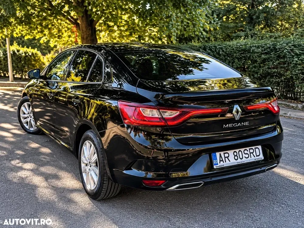 Renault Mégane IV TCe 140 GPF Life — imagine 4