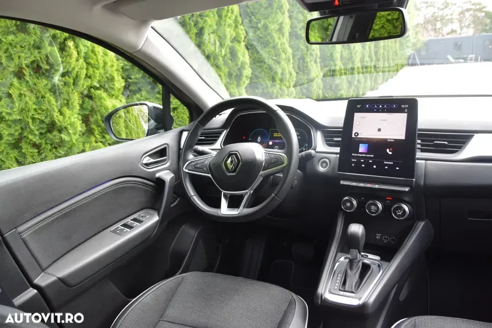 Renault Captur II PHEV 160 Techno — imagine 3