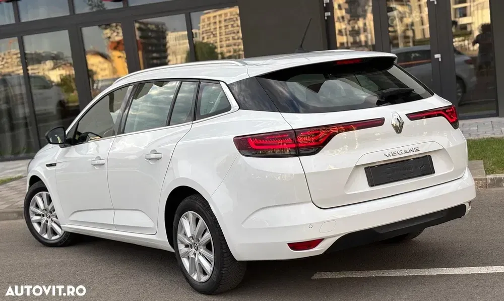 Renault Mégane IV BLUE dCi EDC Zen — imagine 4