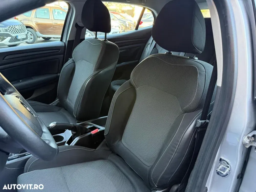 Renault Mégane — imagine 6