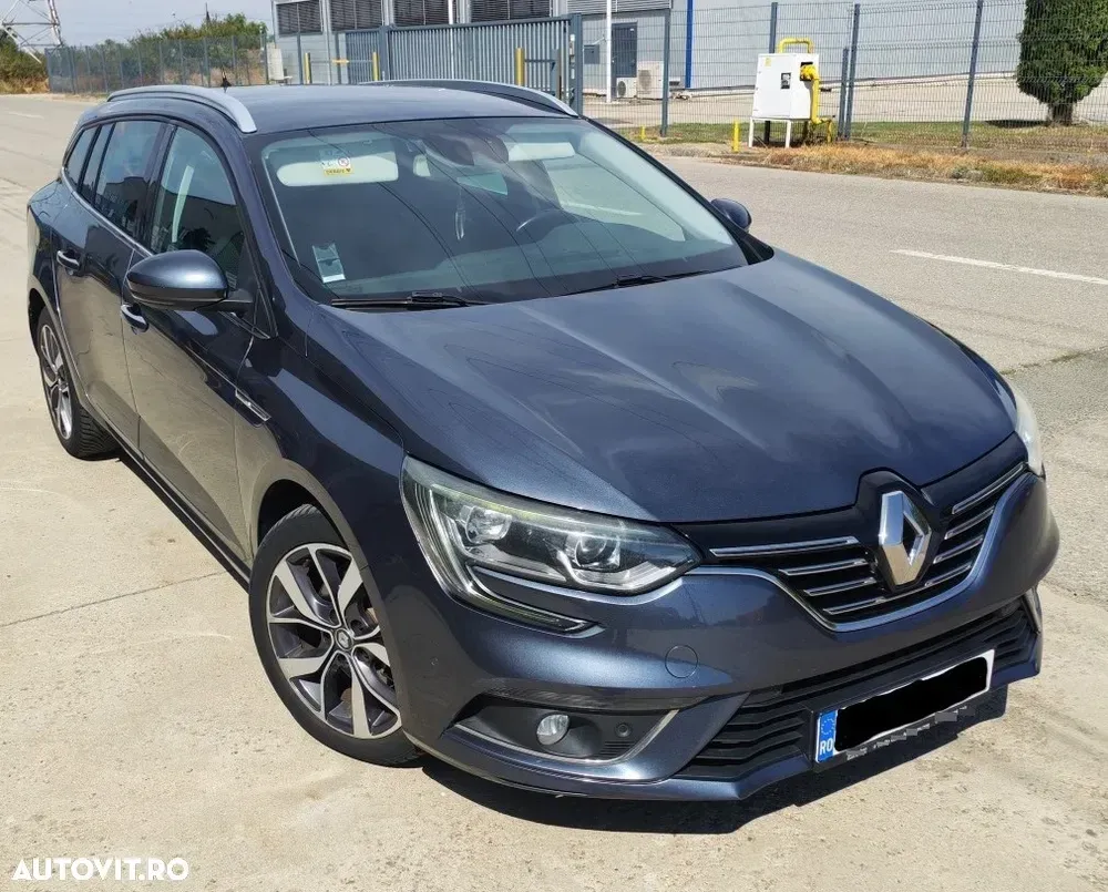 Renault Mégane IV ENERGY dCi 130 BOSE EDITION — imagine 3