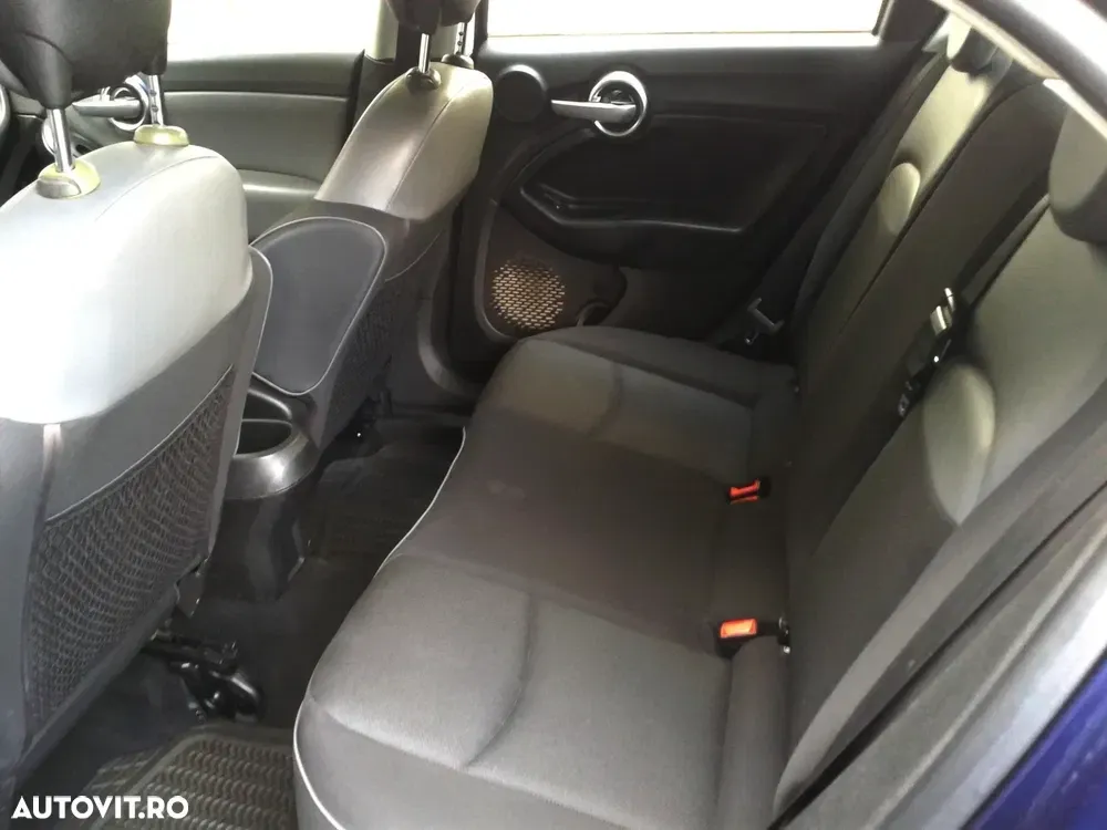 Renault Mégane III dCi 110 FAP EDC Dynamique — imagine 6