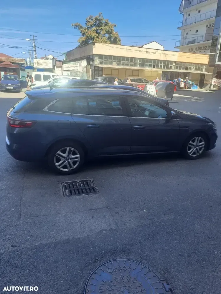 Renault Mégane IV 1.5 dCI EDC Intens — imagine 4