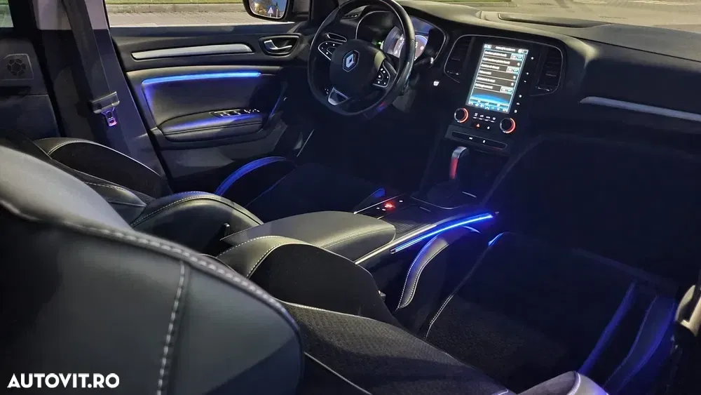 Renault Mégane IV BLUE dCi 115 EDC R.S. LINE — imagine 4