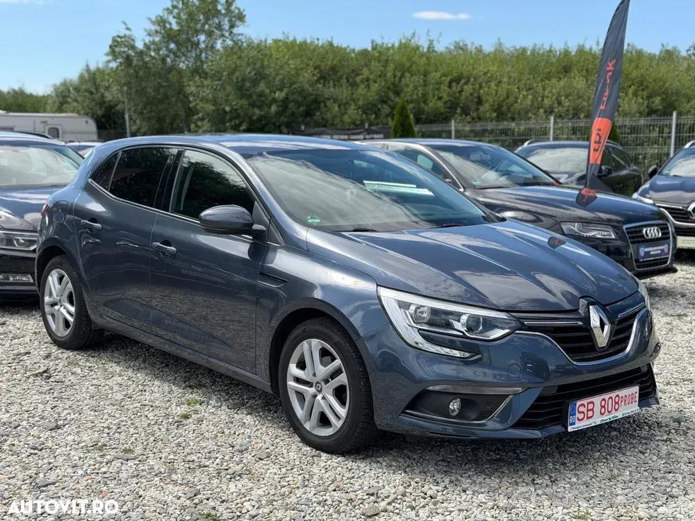 Renault Mégane IV ENERGY TCe 115 Start & Stop Authentique — imagine 2