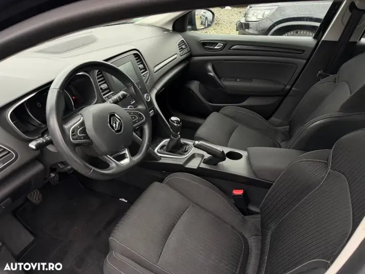 Renault Mégane IV ENERGY TCe 130 EXPERIENCE