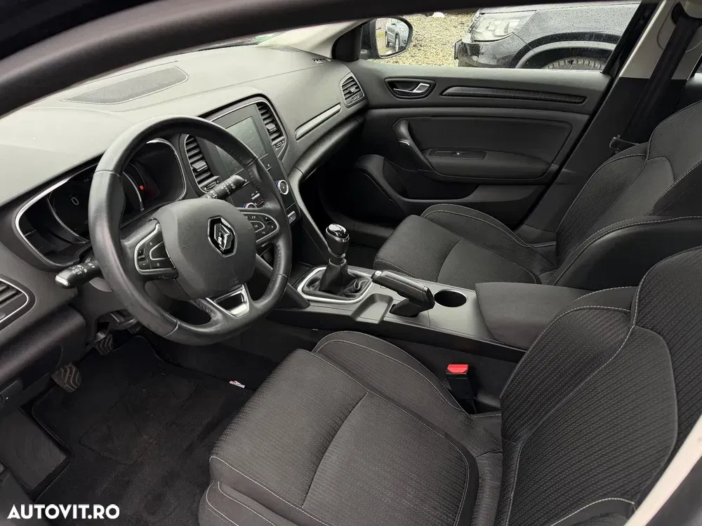 Renault Mégane IV ENERGY TCe 130 EXPERIENCE — imagine 6