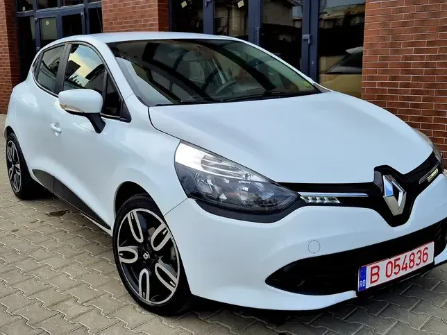 Renault Clio ENERGY TCe 90 Start & Stop Experience