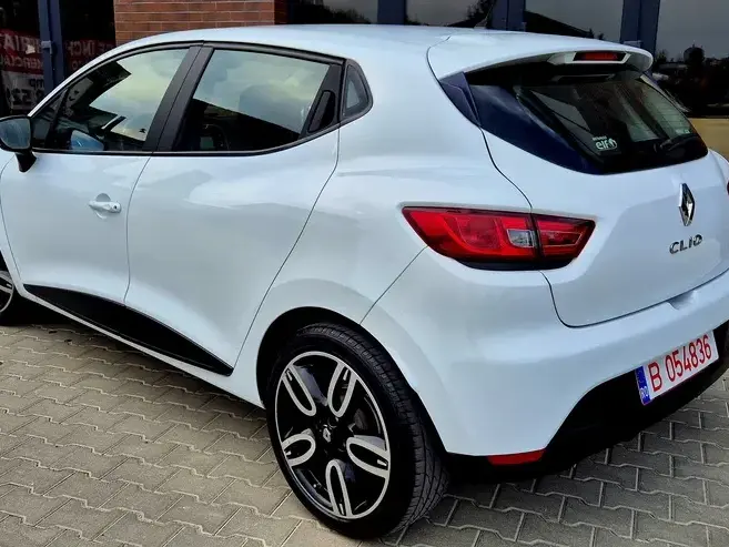 Renault Clio ENERGY TCe 90 Start & Stop Experience