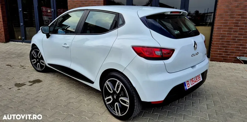 Renault Clio ENERGY TCe 90 Start & Stop Experience — imagine 3