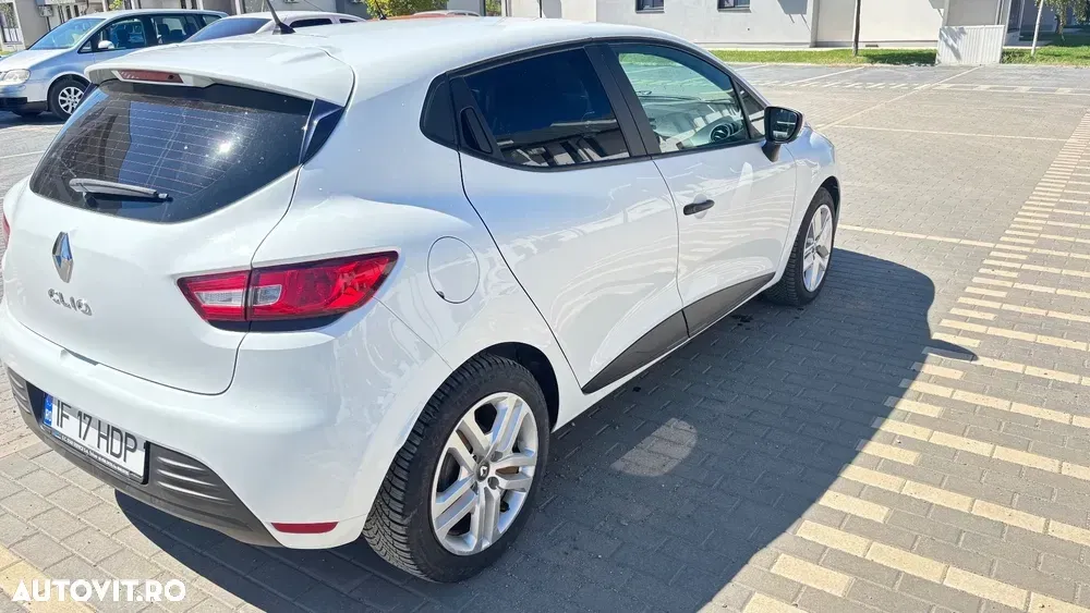 Renault Clio IV [2012 - 1.2 Life — imagine 4