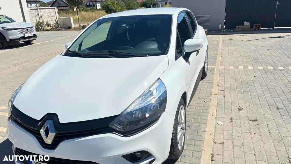 Renault Clio IV [2012 - 1.2 Life — imagine 3