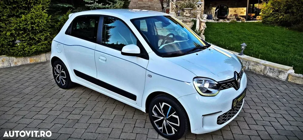 Renault Twingo Electric URBAN NIGHT — imagine 3