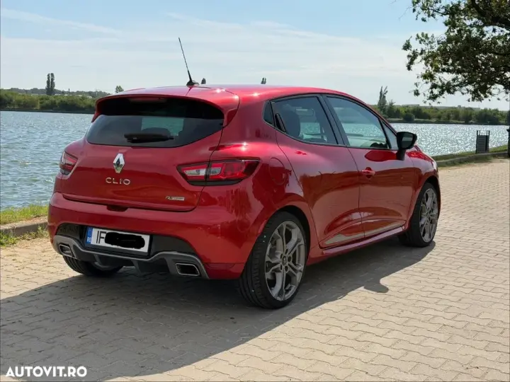 Renault Clio IV [2012 - TCe 200 EDC Sport R.S.