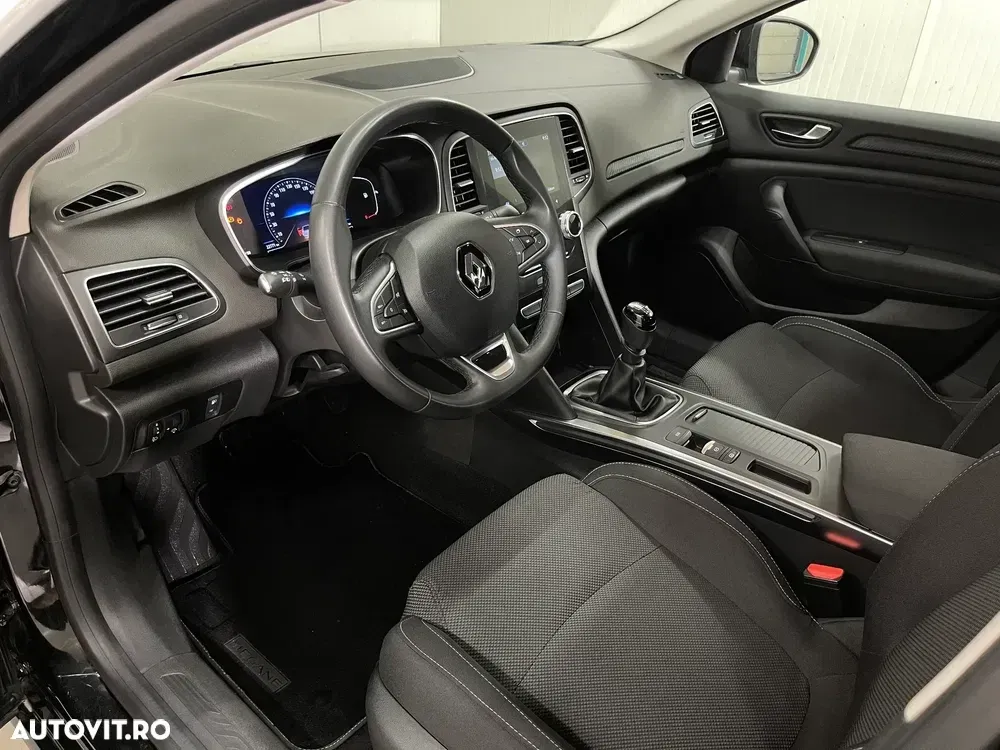 Renault Mégane IV TCe 140 GPF Equilibre — imagine 5
