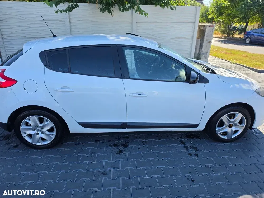 Renault Mégane III 1.5 dCi Dynamique — imagine 4