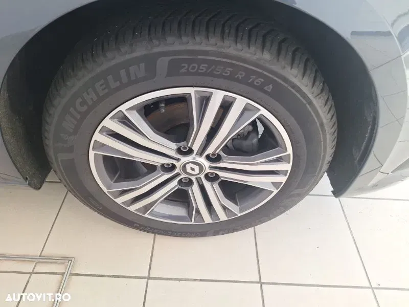 Renault Mégane IV TCe 140 EDC GPF Equilibre — imagine 6