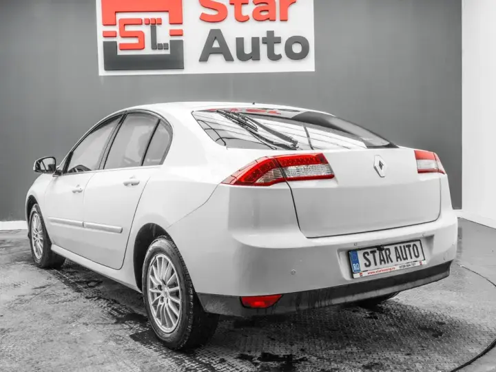 Renault Laguna III Navi 2.0dCi Dynamique