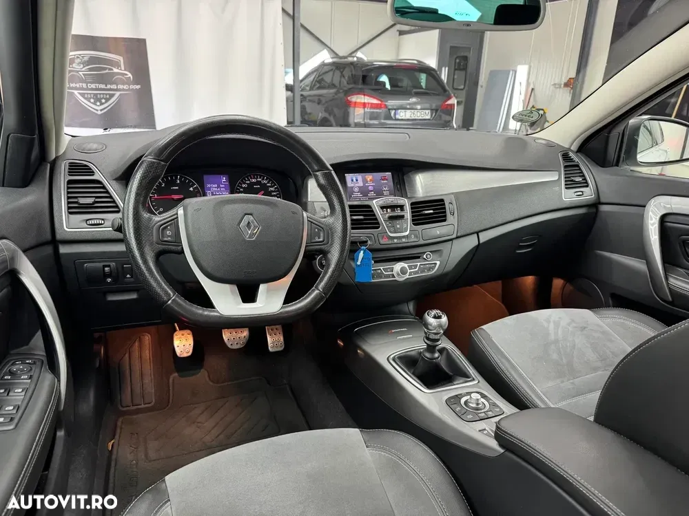 Renault Laguna ENERGY dCi 175 FAP Start & Stop GT — imagine 4