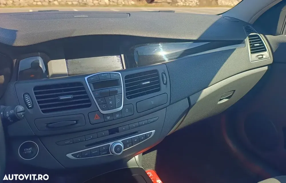 Renault Laguna III dCi 110 FAP Bose Edition — imagine 2
