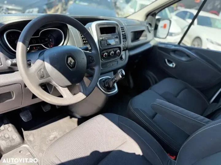 Renault Trafic Start & Stop Combi Expression