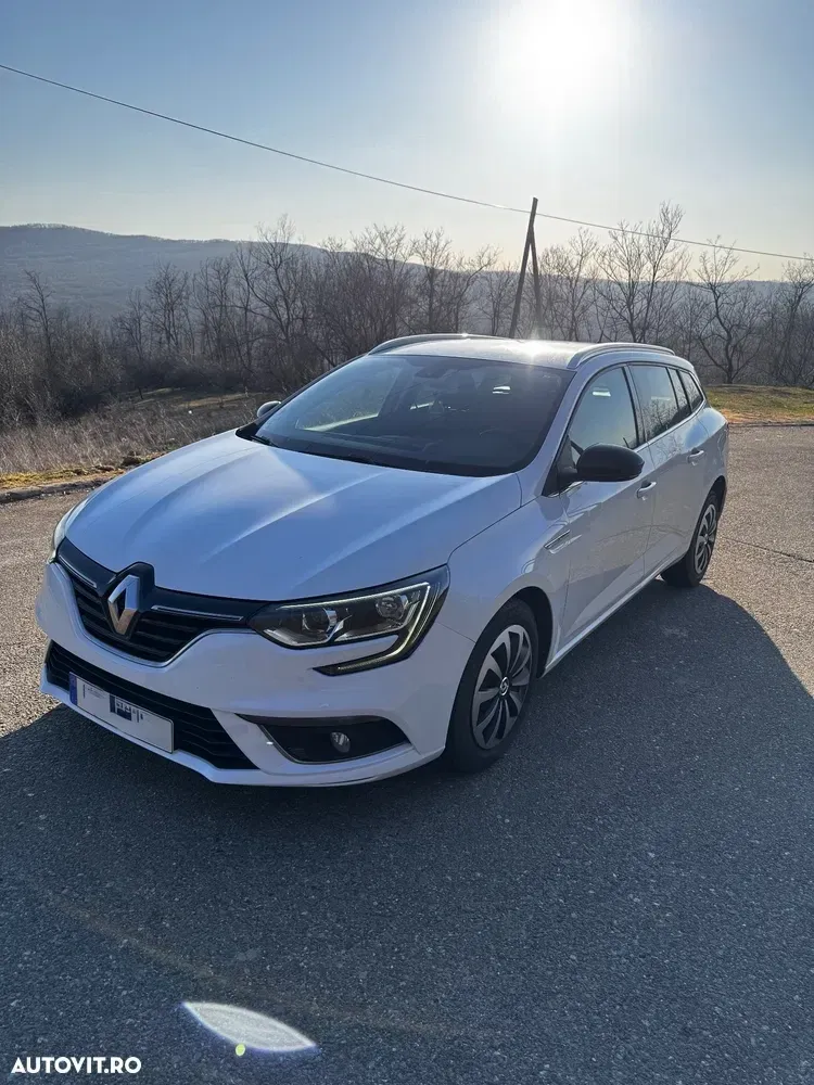 Renault Mégane IV TCe GPF Limited — imagine 2