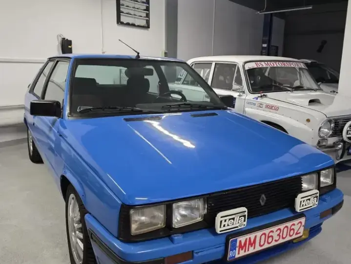 Renault 11