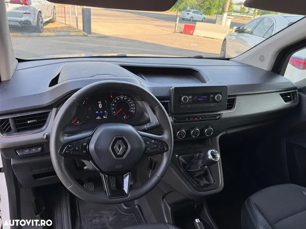 Renault Kangoo 1.5 Blue 95 cabina dubla L2 — imagine 4