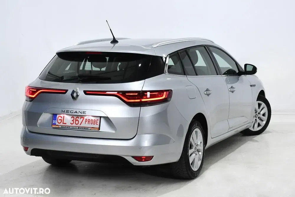 Renault Mégane IV Blue dCi 116 Intens — imagine 4