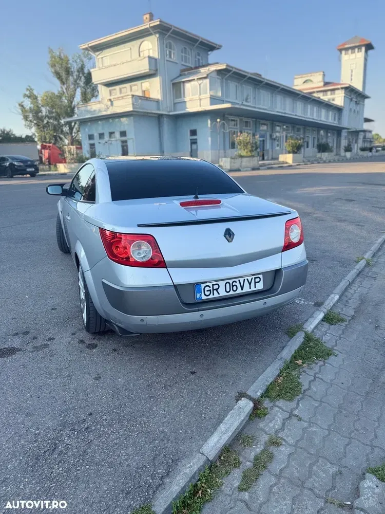 Renault Mégane II 2.0 Aut. Dynamique — imagine 4